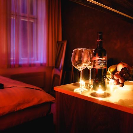 Fifty Shades Of Gray Studio, City Center Hradec Králové Екстериор снимка