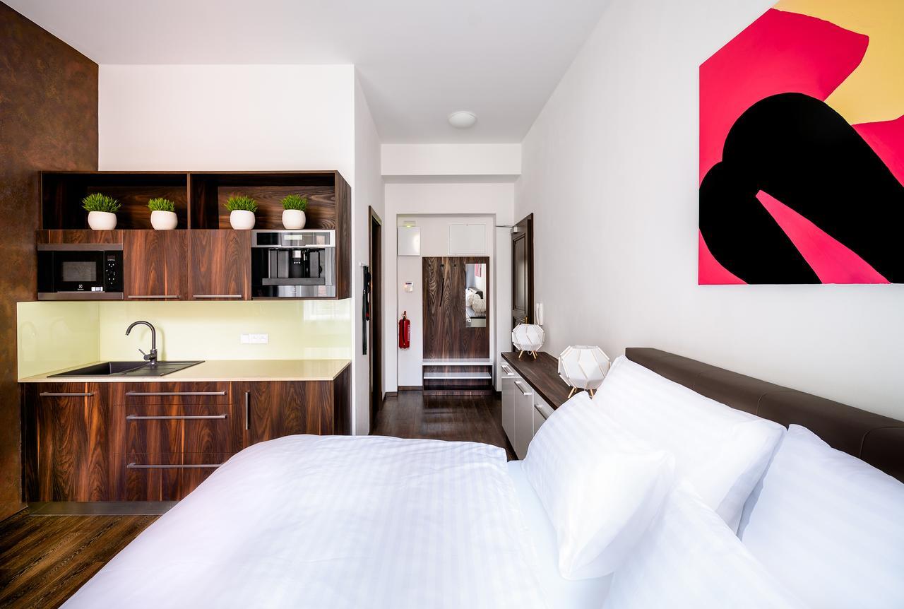 Fifty Shades Of Gray Studio, City Center Hradec Králové Екстериор снимка